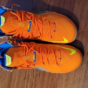 Nike LeBron XII Men’s Basketball Shoes 684593-870